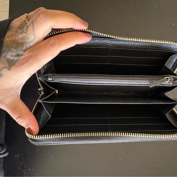 Gucci Marmont zip around wallet - Picture 2 of 3